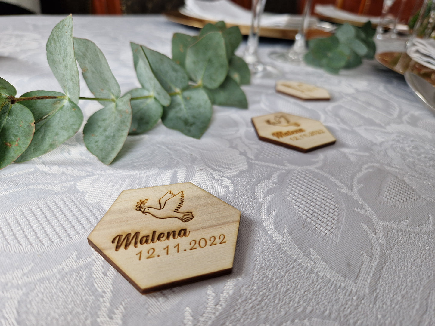 Tischdeko personalisiert aus Holz für Taufe, Kommunion, Konfirmation
