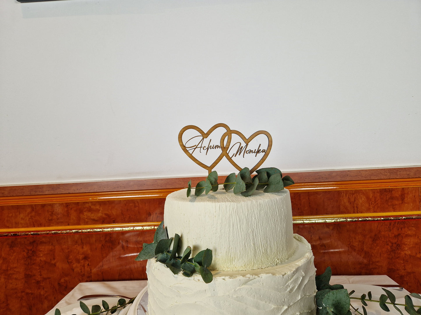Caketopper / Tortenstecker aus Bambus Herzen für Hochzeit mit Gravur Namen und Datum