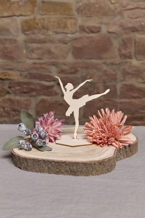 Personalisierbare Geldgeschenk Idee für Geburtstag, Kindergeburtstag, Tänzerin, aus Holz mit Ballerina einbeinig gestreckt